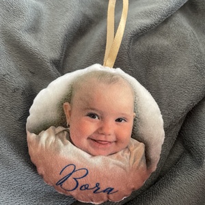 Fényképes névre szóló karácsonyfadísz, saját fotós neves karácsonyi dekor, ajándék karácsonyra - karácsony - karácsonyi lakásdekoráció - karácsonyfadíszek - Meska.hu