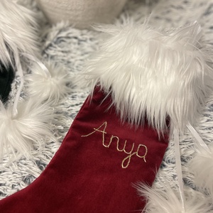 Mikulászokni-szett szülőknek ajándékba, Anya és Apa, Karácsonyi bársony díszzokni, Mikulás csizma ajándék - karácsony - mikulás - mikulás csizma és zokni - Meska.hu