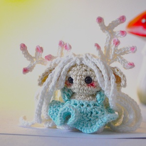 Erdei tündér amigurumi - táska & tok - kulcstartó & táskadísz - kulcstartó - Meska.hu