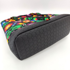 Zora válltáska fekete, népi motívumos virágok - táska & tok - kézitáska & válltáska - válltáska - Meska.hu