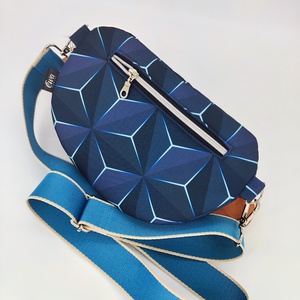 Aldda övtáska, crossbody, kék geometriai 3D minta - táska & tok - övtáska - Meska.hu