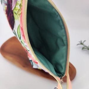 Kalandor cipzáras tároló utazó neszeszer, rózsás, vrágos minta - táska & tok - neszesszer - Meska.hu