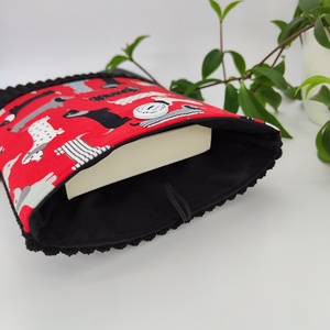 Könyvtok tacskók piros alapon, fekete kord - könyv & zene - könyvtok - Meska.hu