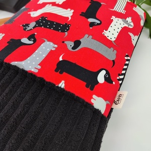 Könyvtok tacskók piros alapon, fekete kord - könyv & zene - könyvtok - Meska.hu