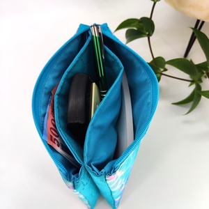 Ikerneszi - Nagyobb - Cipzáros tároló - kék, aqua minta - táska & tok - neszesszer - Meska.hu