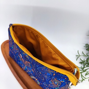 Kalandor cipzáras tároló utazó neszesszer,kék alapon pillangók - táska & tok - neszesszer - Meska.hu