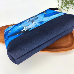 Kalandor cipzáras tároló utazó neszesszer,kék alapon márványminta - táska & tok - neszesszer - Meska.hu