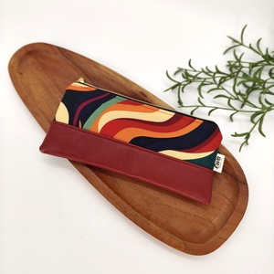 Mini cipzáros tároló - Retro hullámok, bordó textilbőr, Táska & Tok, Neszesszer, Varrás, MESKA