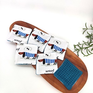 Mosható arctisztító korong -Vidám minta - Színes tornacipő - Tacskós - szépségápolás - arcápolás - arctisztító korong - Meska.hu