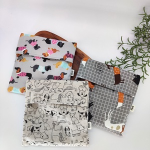 Tízórais / Uzsis zsák Kutyás minta - Fekete natúr alapon, Kockás alapon színes kutya, Színes tacskók, Táska & Tok, Uzsonna- & Ebéd tartó, Szendvics csomagoló, Varrás, MESKA