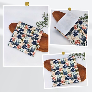 Tízórais / Uzsis zsák Kutyás minta - Dínós minta, Gru minta, Vintage minta - táska & tok - uzsonna- & ebéd tartó - szendvics csomagoló - Meska.hu