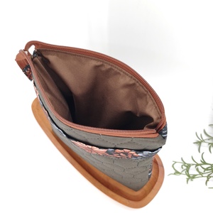 Bella utazó neszesszer / piperetáska barna, acélkék virágok - táska & tok - neszesszer - Meska.hu