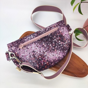 Övtáska, crossbody rózsaszín, mályva gyöngyös minta - táska & tok - övtáska - Meska.hu