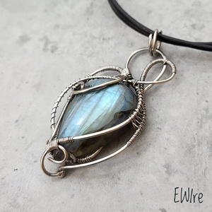 Labradorit medál orvosi acél drótékszer - ékszer - nyaklánc - medál - Meska.hu