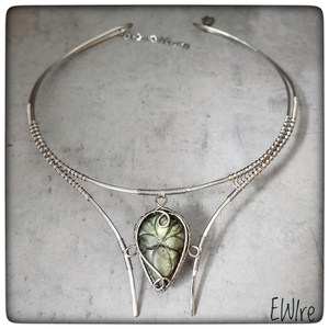 Zöld labradorit orvosi fém nyakék  - ékszer - nyaklánc - statement nyaklánc - Meska.hu