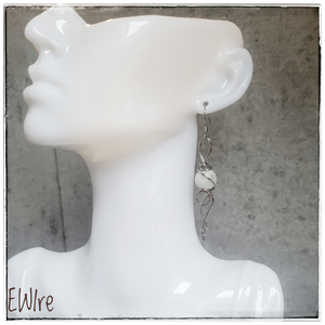 Holdkő fülbevaló, Orvosi fém fülbevaló, tünde fazonú fülbevaló - ékszer - fülbevaló - lógó csepp fülbevaló - Meska.hu