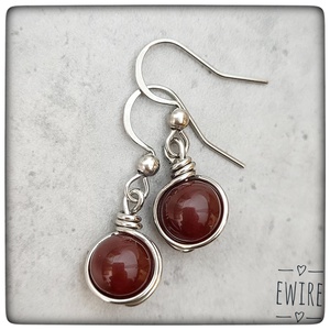 Vegyes ásványgolyós fülbevaló, kis ásványos orvosi fém fülbevaló 1 - ékszer - fülbevaló - lógós kerek fülbevaló - Meska.hu