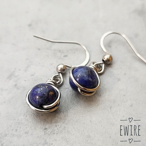 Vegyes ásványgolyós fülbevaló, kis ásványos orvosi fém fülbevaló 3, drótfülbevaló - ékszer - fülbevaló - lógós kerek fülbevaló - Meska.hu