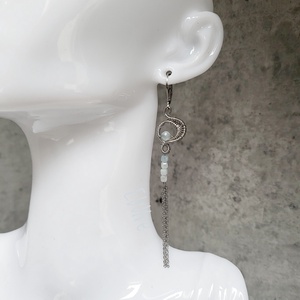 Akvamarin gyöngyös hosszú fantázia fülbevaló, drótékszer - ékszer - fülbevaló - lógó fülbevaló - Meska.hu