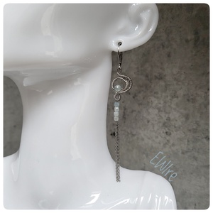 Akvamarin gyöngyös hosszú fantázia fülbevaló, drótékszer - ékszer - fülbevaló - lógó fülbevaló - Meska.hu