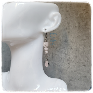 Rózsakvarc fülbevaló orvosi fém - ékszer - fülbevaló - lógó fülbevaló - Meska.hu