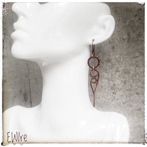 Réz fülbevaló, hosszú, csúcsos - ékszer - fülbevaló - lógó fülbevaló - Meska.hu