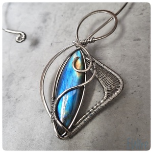 Design nyakék, labradorit nyaklánc, orvosi acél fantázia nyaklánc - ékszer - nyaklánc - statement nyaklánc - Meska.hu