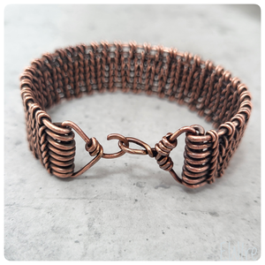 Antikolt vörösréz karkötő, egyedi, kézműves, drótékszer, réz ékszer, fonott, merev, karperec - ékszer - karkötő - karperec - Meska.hu