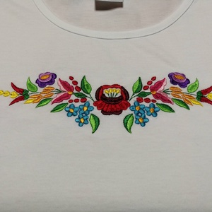 Kalocsai 1 mintás női póló - ruha & divat - női ruha - póló, felső - Meska.hu