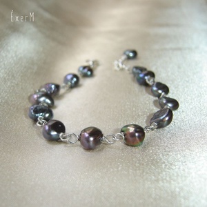 Fekete tenyésztett gyöngy karkötő - Meska.hu