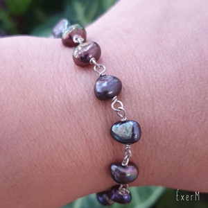 Fekete tenyésztett gyöngy karkötő - ékszer - karkötő - gyöngyös karkötő - Meska.hu