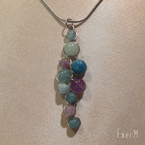 Világoskék-lila ásvány medálos nyaklánc - Meska.hu