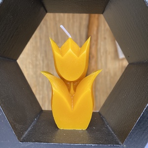 Méhviasz gyertya tulipán - Meska.hu