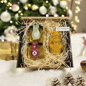 Keleti fűszeres és kakukkfüves méz ajándékcsomag választható gyertyával - élelmiszer - gourmet ajándékcsomag - Meska.hu Keleti fűszeres és kakukkfüves méz ajándékcsomag választható gyertyával - élelmiszer - gourmet ajándékcsomag - Meska.hu