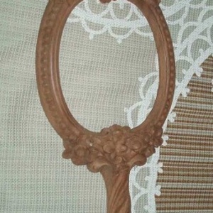 Fa faragott kézi tükör -  - Meska.hu