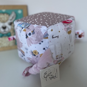 Babakocka - lányos, pasztell mintával - baba - mama - babalátogató ajándékcsomag - Meska.hu