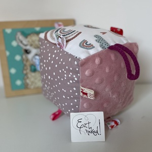 Babakocka - lányos, pasztell mintával - baba - mama - babalátogató ajándékcsomag - Meska.hu