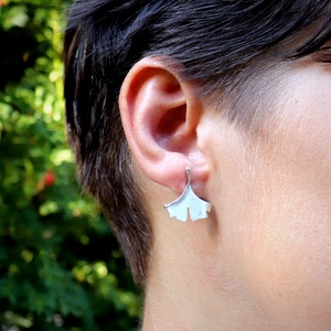 Ginkgo biloba, mattírozott, stekkeres, női ezüst fülbevaló pár (EGK.07) - ékszer - fülbevaló - lógó fülbevaló - Meska.hu