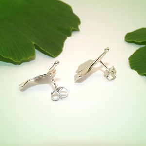 Ginkgo biloba, mattírozott, stekkeres, női ezüst fülbevaló pár (EGK.07) - ékszer - fülbevaló - lógó fülbevaló - Meska.hu