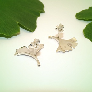 Ginkgo biloba, mattírozott, stekkeres, női ezüst fülbevaló pár (EGK.07) - ékszer - fülbevaló - lógó fülbevaló - Meska.hu