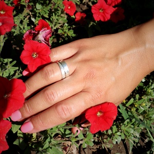 Homorú, huzal karikával, női ezüst gyűrű, 57-es méret (VHO.18) - ékszer - gyűrű - statement gyűrű - Meska.hu
