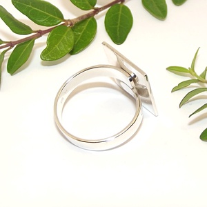 Piros tulipános négyzet, női ezüst gyűrű, 59-es méret, állítható (ETK.19) - ékszer - gyűrű - statement gyűrű - Meska.hu