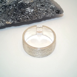 Széles karika szívvel, női ezüst gyűrű, 57-es méret (VSZÉ.04) - ékszer - gyűrű - kerek gyűrű - Meska.hu