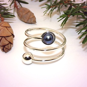 Szürke igazgyöngyös, csavart, ezüst gyűrű, állítható (EIK.01) - ékszer - gyűrű - gyöngyös gyűrű - Meska.hu