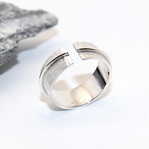 Karikagyűrű huzalall, női ezüst gyűrű, 55-ös méret, állítható (EGY.215) - ékszer - gyűrű - kerek gyűrű - Meska.hu