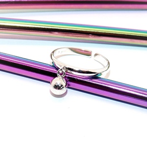 Karikagyűrű mozgó karcolt golyóval, női ezüst gyűrű, 61-es méret, állítható (EGY.228) - ékszer - gyűrű - kerek gyűrű - Meska.hu