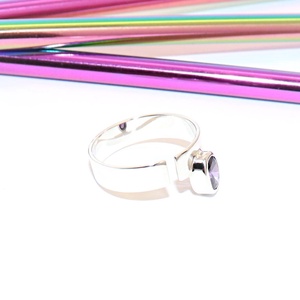 Lila cirkóniás, női ezüst gyűrű, állítható (EGY.289) - ékszer - gyűrű - statement gyűrű - Meska.hu