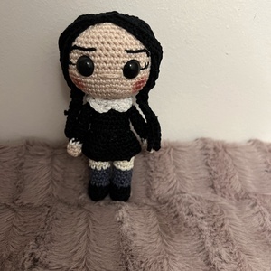 Wednesday Addams Amigurumi figura - Meska.hu