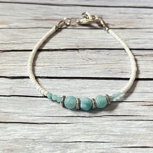 Fagyott csillogás karkötő amazonittal - ékszer - karkötő - gyöngyös karkötő - Meska.hu