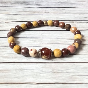 November karkötő ásványokkal - ékszer - karkötő - bogyós karkötő - Meska.hu